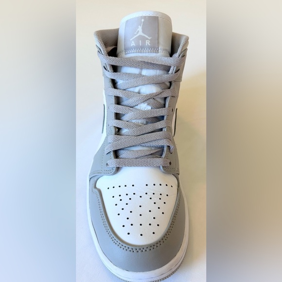 Nike Air Jordan 1 Mid “Light Smoke Grey” Men’s 9 – Clean & Authentic - Picture 8 of 12